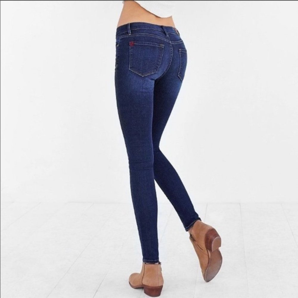 NWT Urban Outfitters BDG Twig Jeans 30